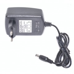 Alimentator AC/DC, 220V-18V/2A
