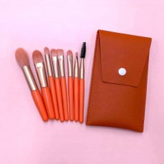 Mini Set Portabil 8 Pensule Machiaj Makeup Profesional Incepatori, Maner Ergonomic, Gentuta Depozitare Inclusa