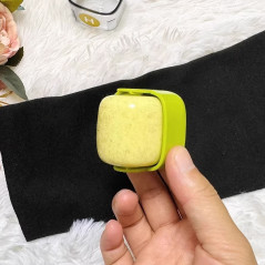 Rola pentru scame, Indreptator de Scame Laviabila, forma de Cub din plastic, Portabil si Dragut 6 x 4.3 x 4.3 cm, Verde Matcha