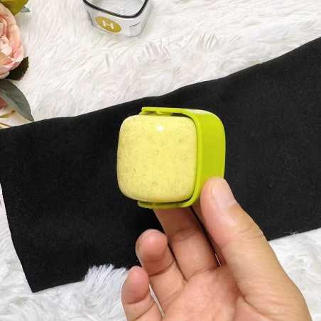 Rola pentru scame, Indreptator de Scame Laviabila, forma de Cub din plastic, Portabil si Dragut 6 x 4.3 x 4.3 cm, Verde Matcha