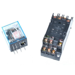 Releu 220V AC, Elecromagnetic 11 Pini cu Soclu