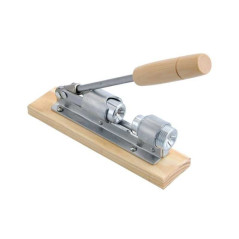 Spargător de Nuci Manual din Oțel și Lemn, pentru Nuci, Migdale și Alune, 20 cm